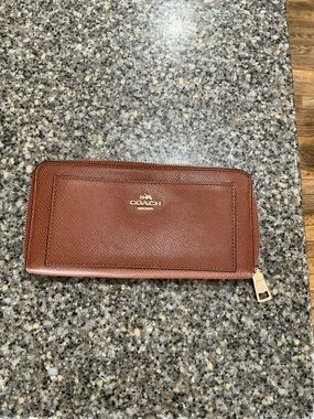 Coach Brown Pebbled Leather Zip Wallet with Gold Hardware